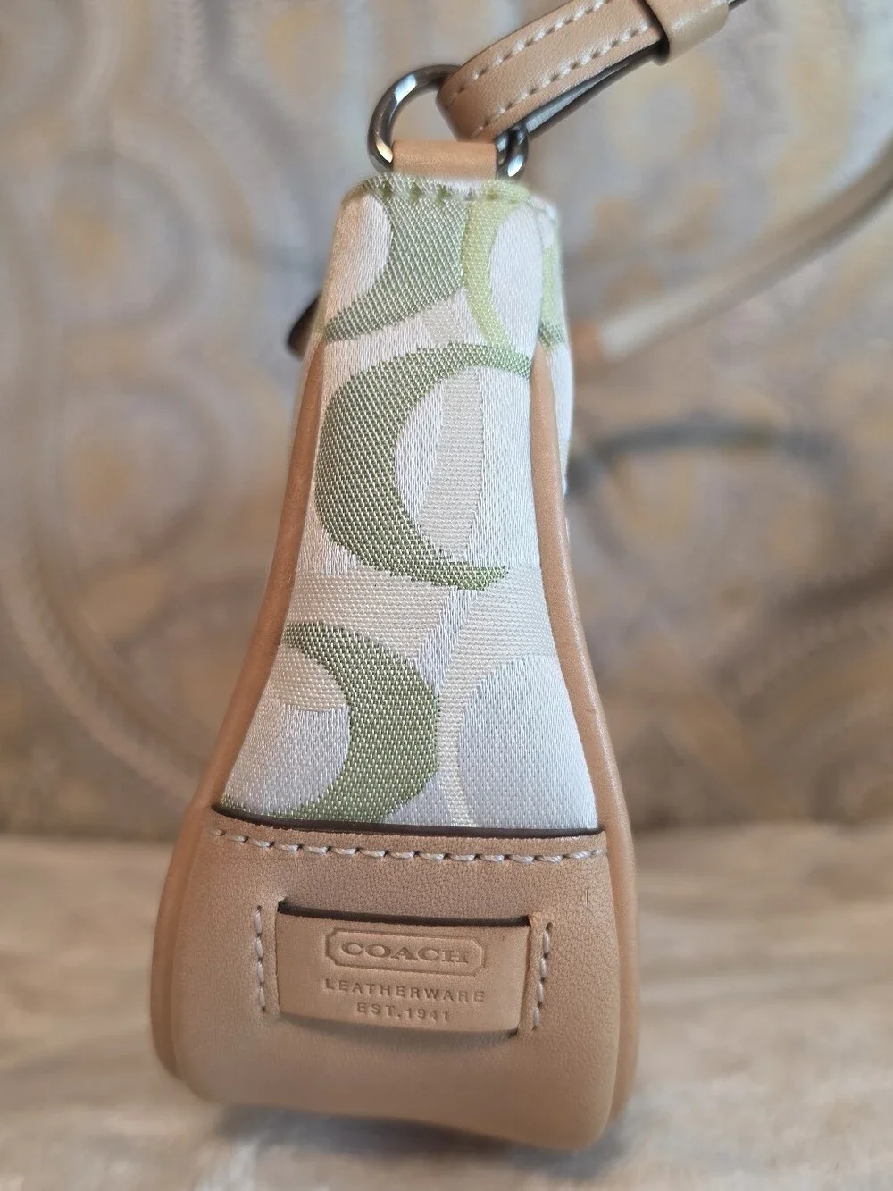 COACH VINTAGE OPTIC GREEN SIGNATURE C DEMI BAG 7027